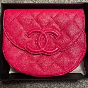 Beautiful Pink Channel Beauty Crossbody